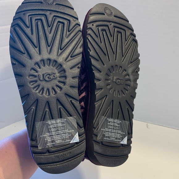 VERY RARE UGG sequin Chevron classic ultra mini ankle boots Holiday sample W 7 - Picture 7 of 14